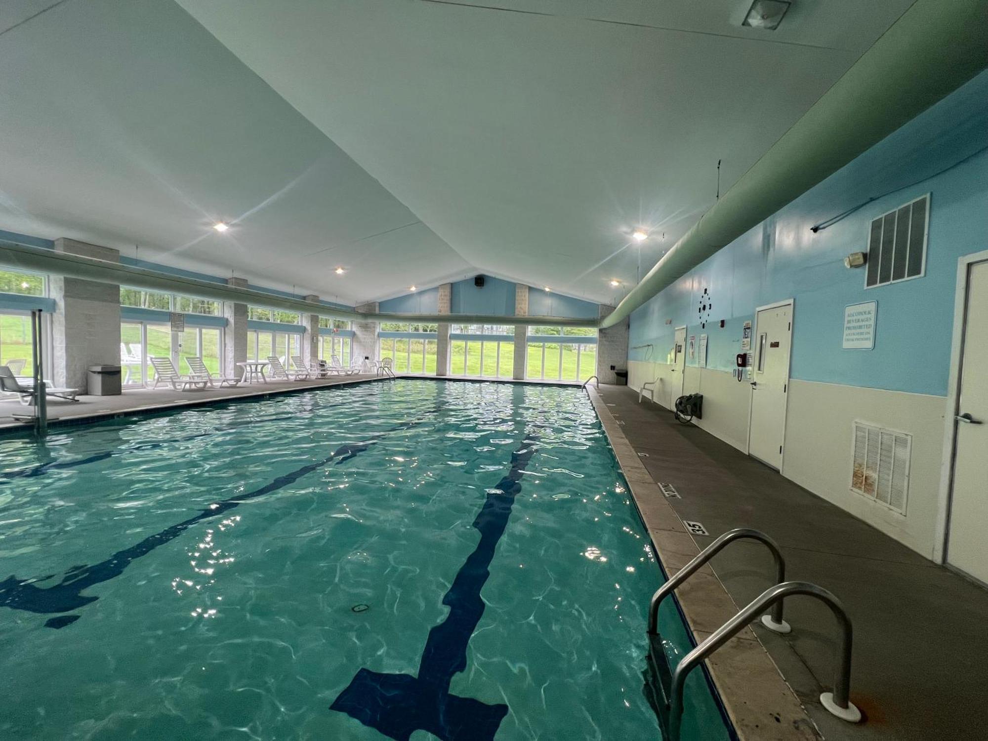 Eagle Village Resort ブッシュキル エクステリア 写真